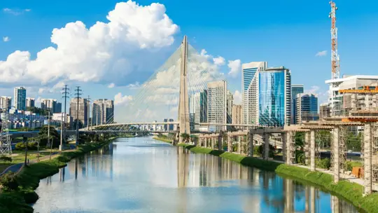 Expanding the provision of life-enhancing renal care in Brazil
